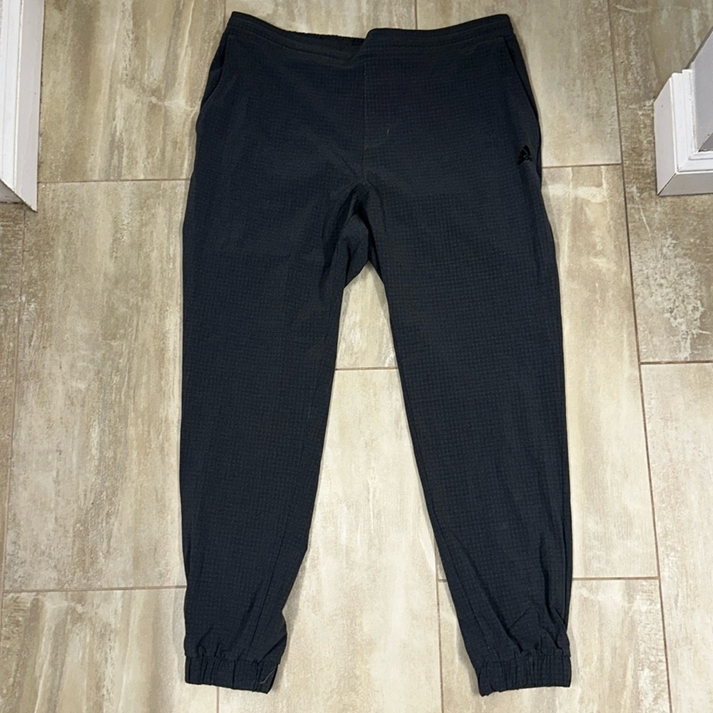 Men’s adidas golf pants L nwt